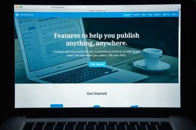 WordPress Web Development: Social Media Community Website